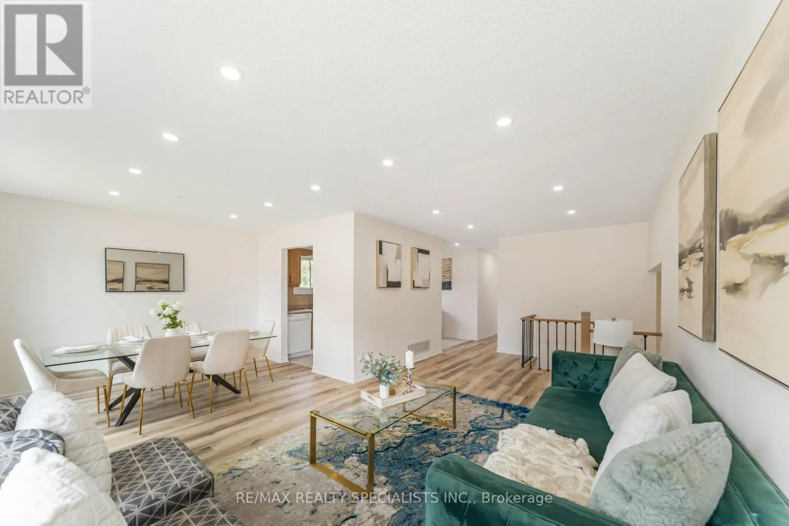 65 BRONTE CRESCENT