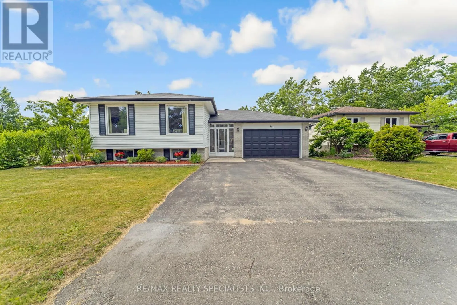 65 BRONTE CRESCENT