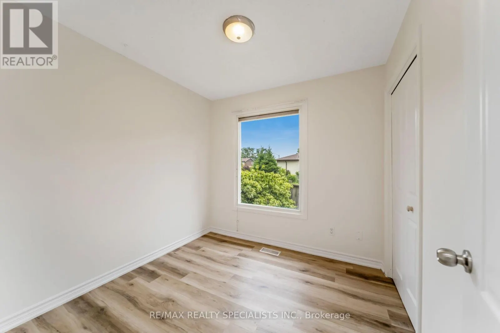 65 BRONTE CRESCENT