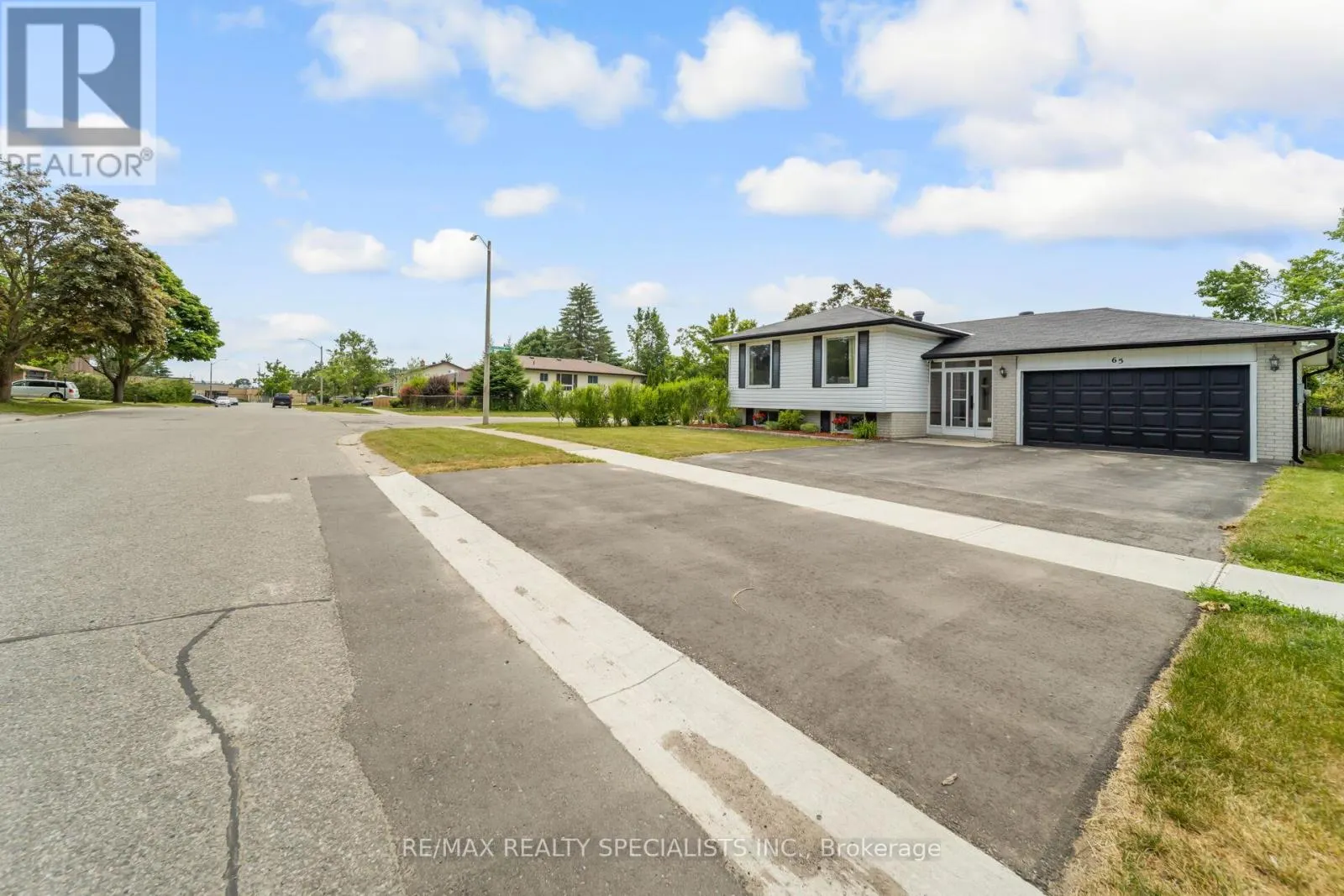 65 BRONTE CRESCENT