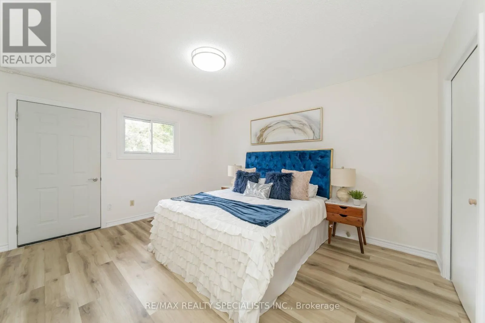 65 BRONTE CRESCENT