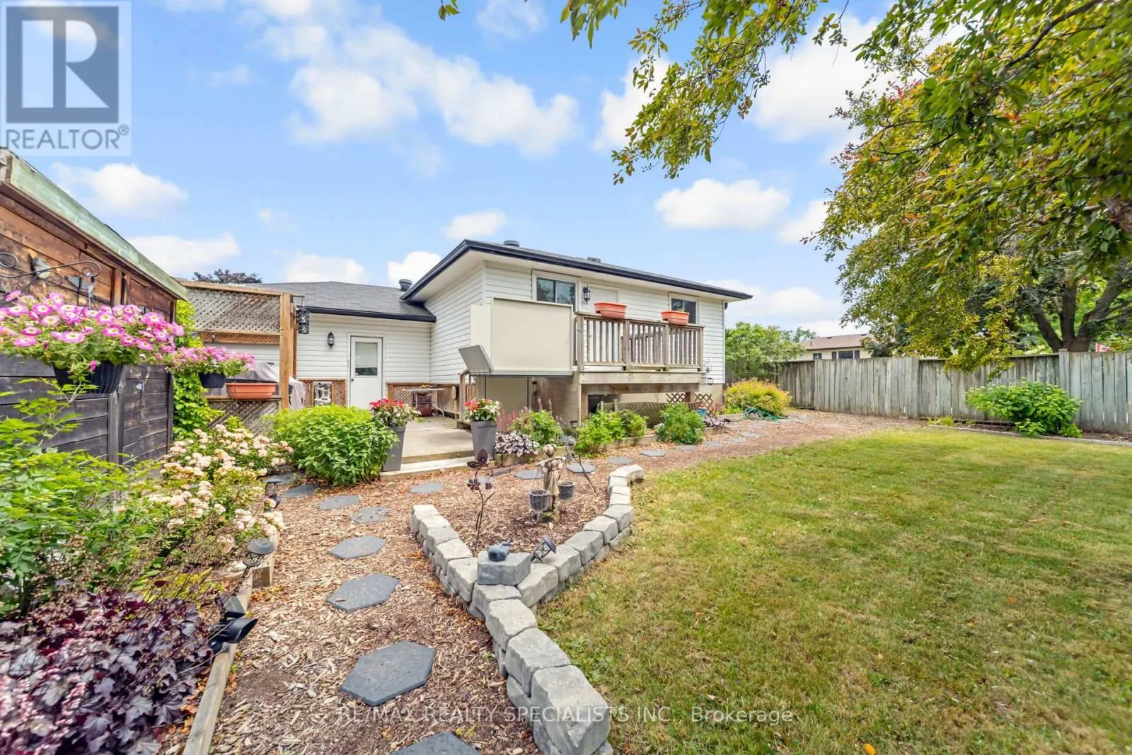 65 BRONTE CRESCENT