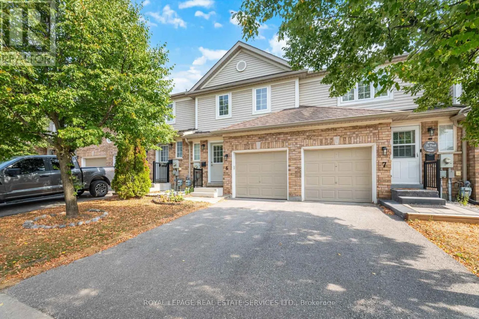 6 - 430 MAPLEVIEW DRIVE E