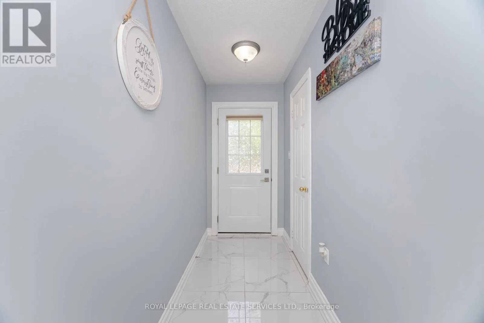 6 - 430 MAPLEVIEW DRIVE E