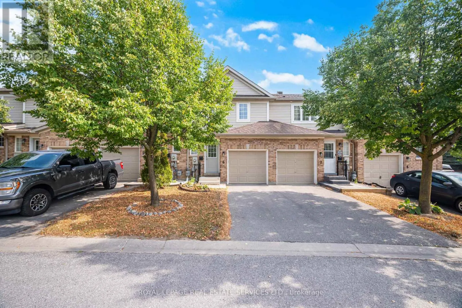 6 - 430 MAPLEVIEW DRIVE E