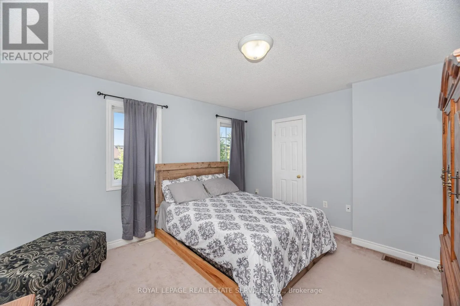 6 - 430 MAPLEVIEW DRIVE E