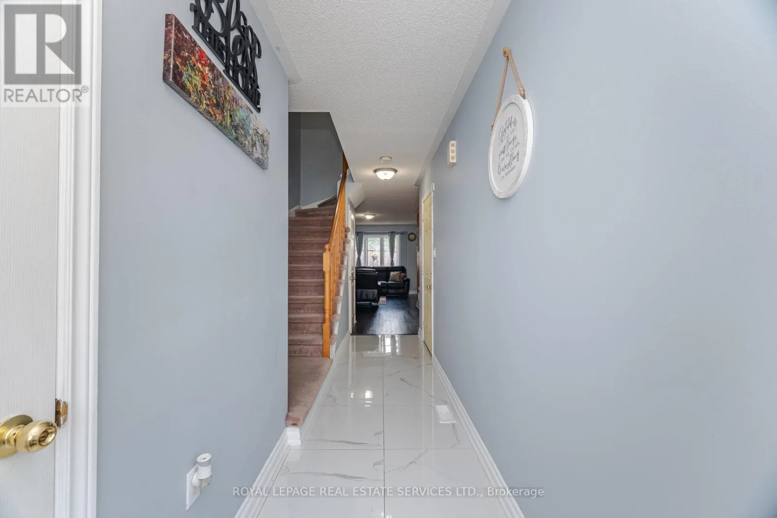 6 - 430 MAPLEVIEW DRIVE E