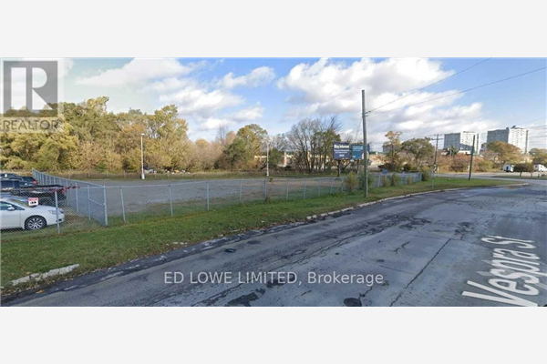 100 VESPRA ST, Barrie