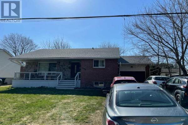 396 WALNUT ST, Collingwood
