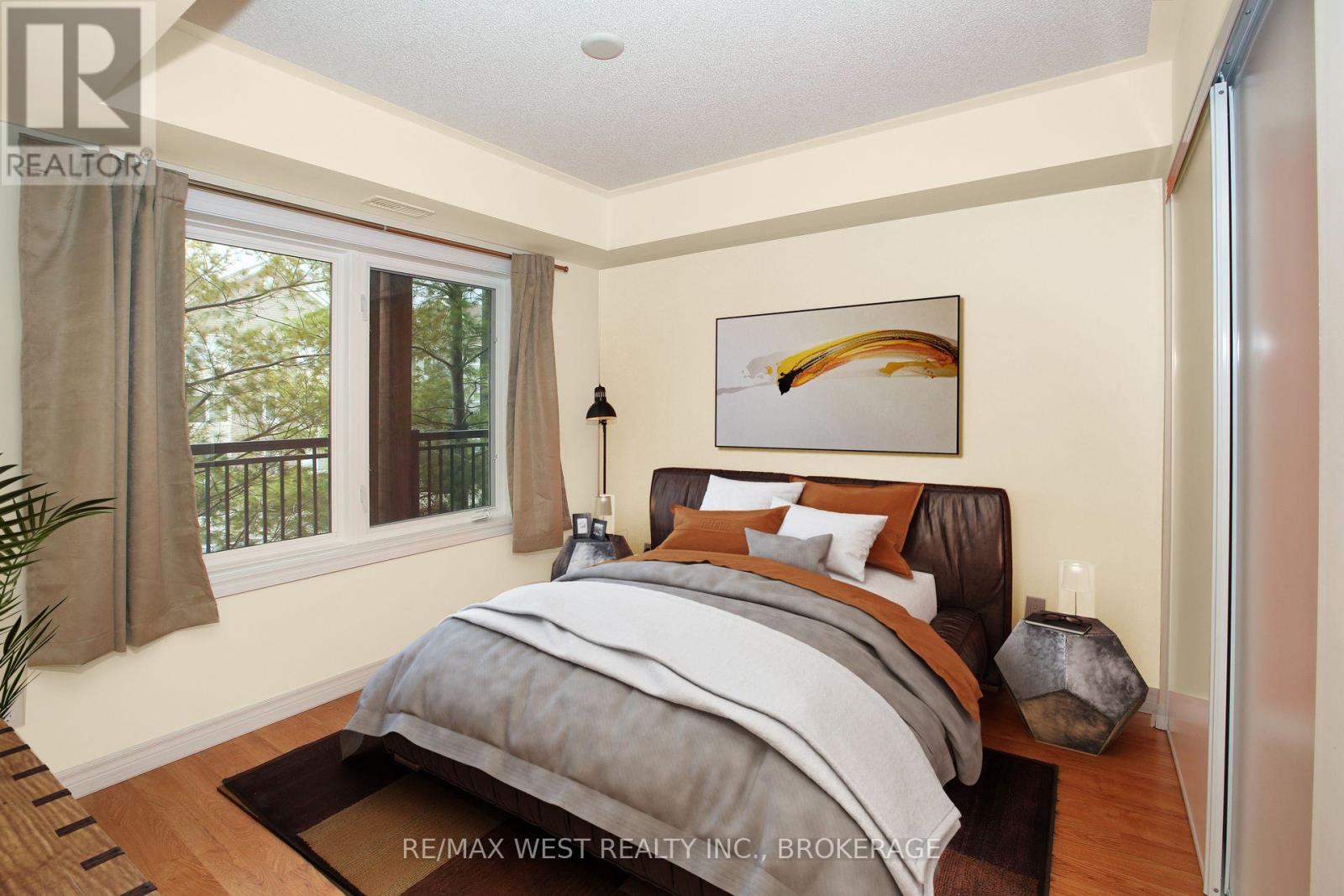 Listing S5823593 - Large Photo # 21