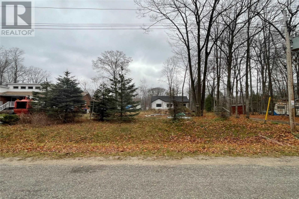 38 BREITHAUPT CRES, Tiny