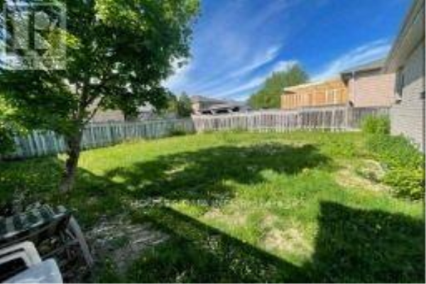 16 NICOLE MARIE AVE, Barrie
