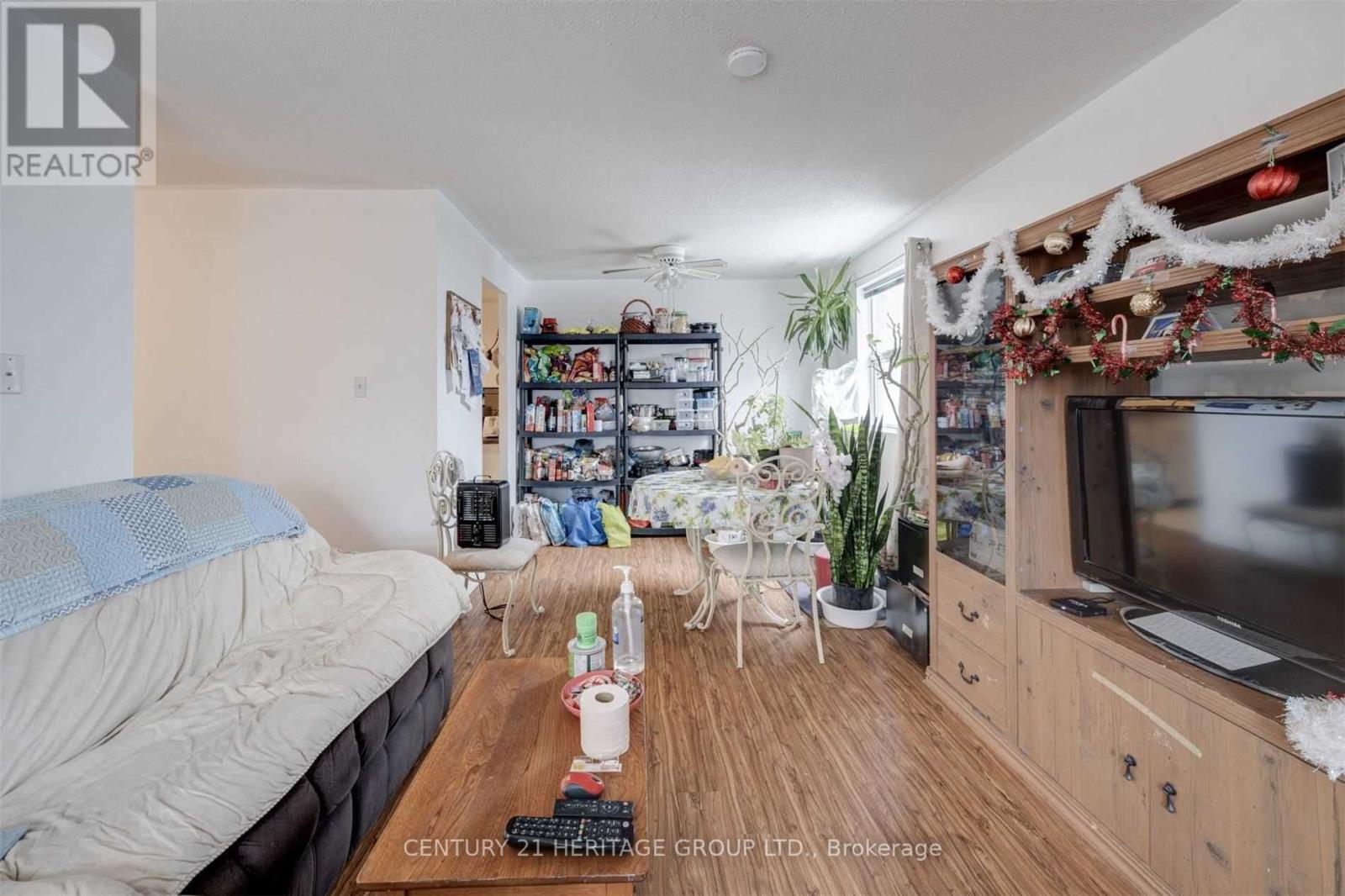 Listing S5867768 - Large Photo # 7