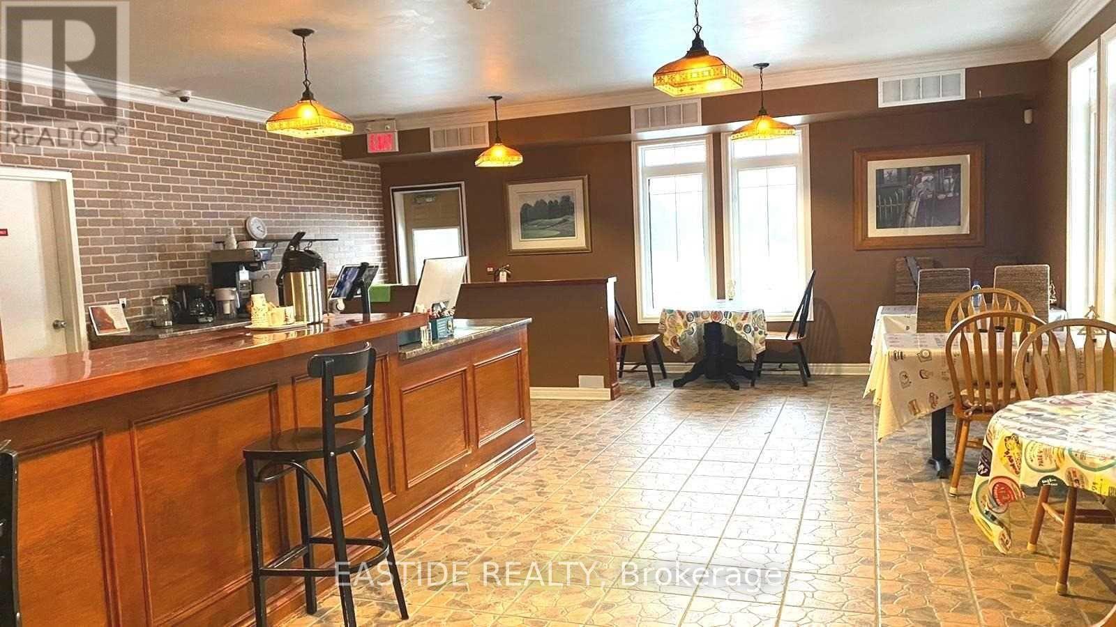 Listing S5880486 - Large Photo # 4