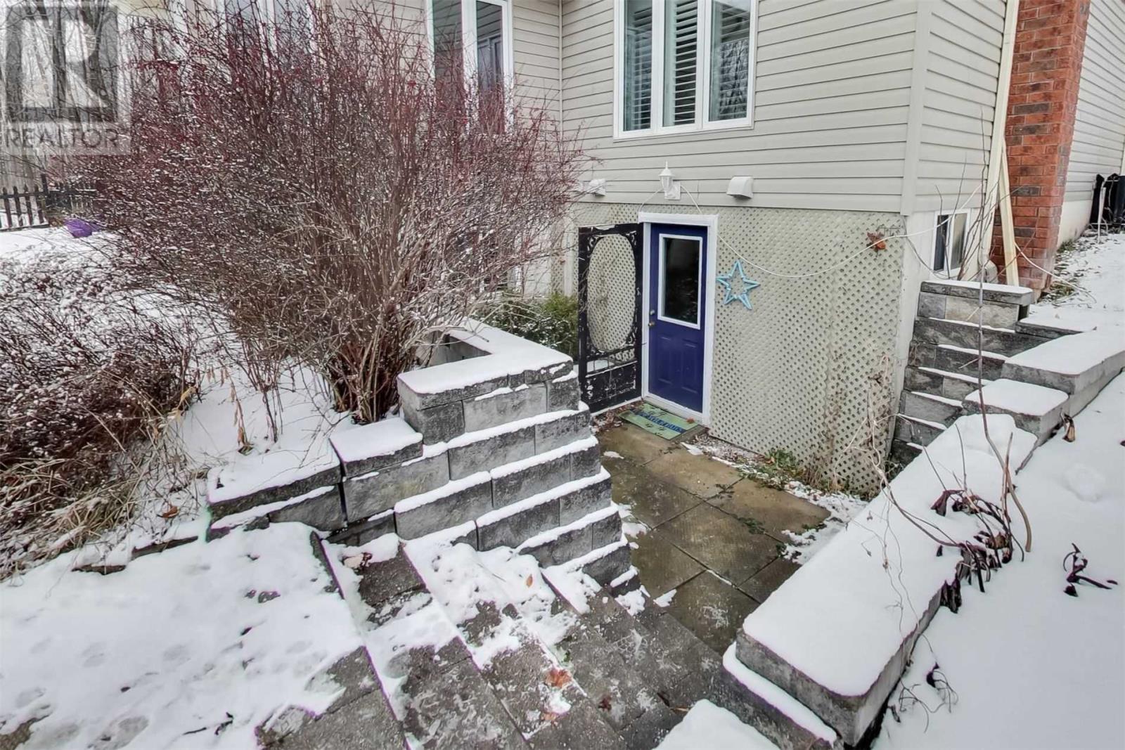 Listing S5880763 - Large Photo # 23