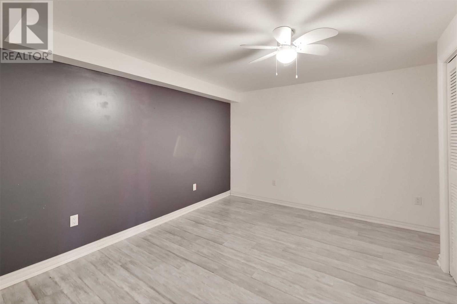 Listing S5880763 - Large Photo # 28