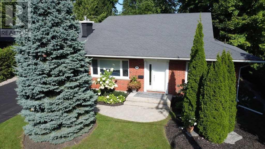 Listing S5885778 - Large Photo # 2