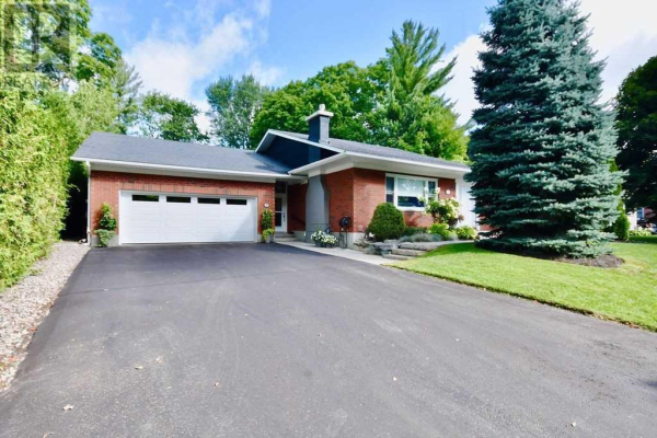 88 AMELIA ST, Barrie