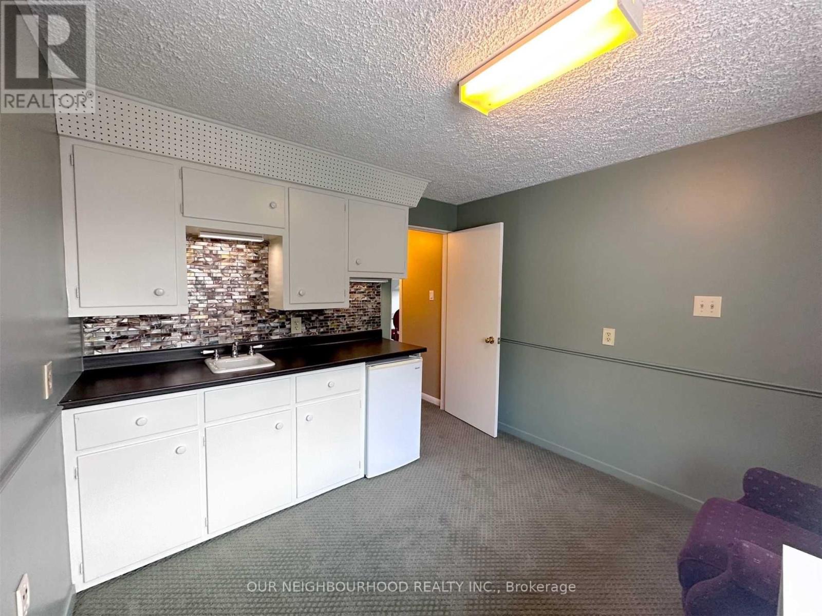 Listing S5890125 - Large Photo # 18
