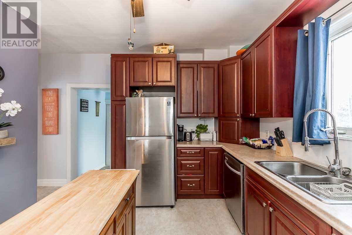 Listing S5890209 - Large Photo # 11