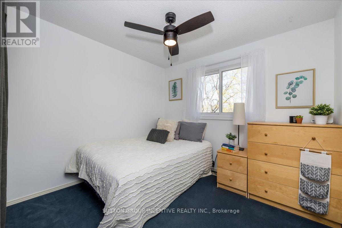 Listing S5929536 - Large Photo # 17