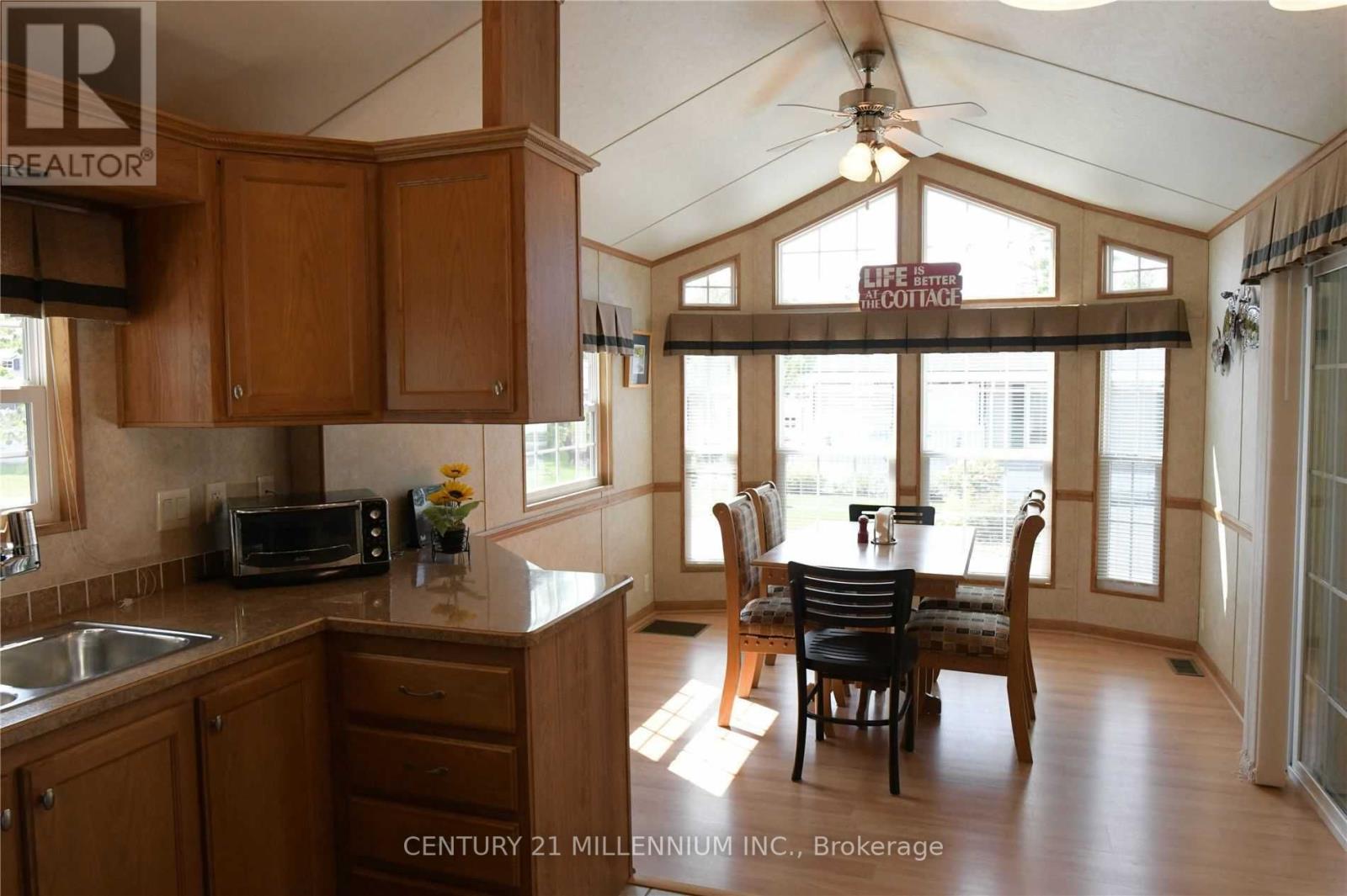 Listing S5953439 - Large Photo # 7