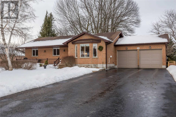 32 NICHOLSON CRES, Springwater