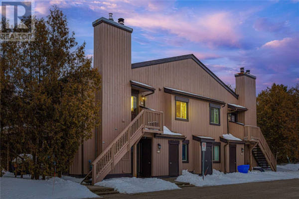 #109 -23 DAWSON DR, Collingwood