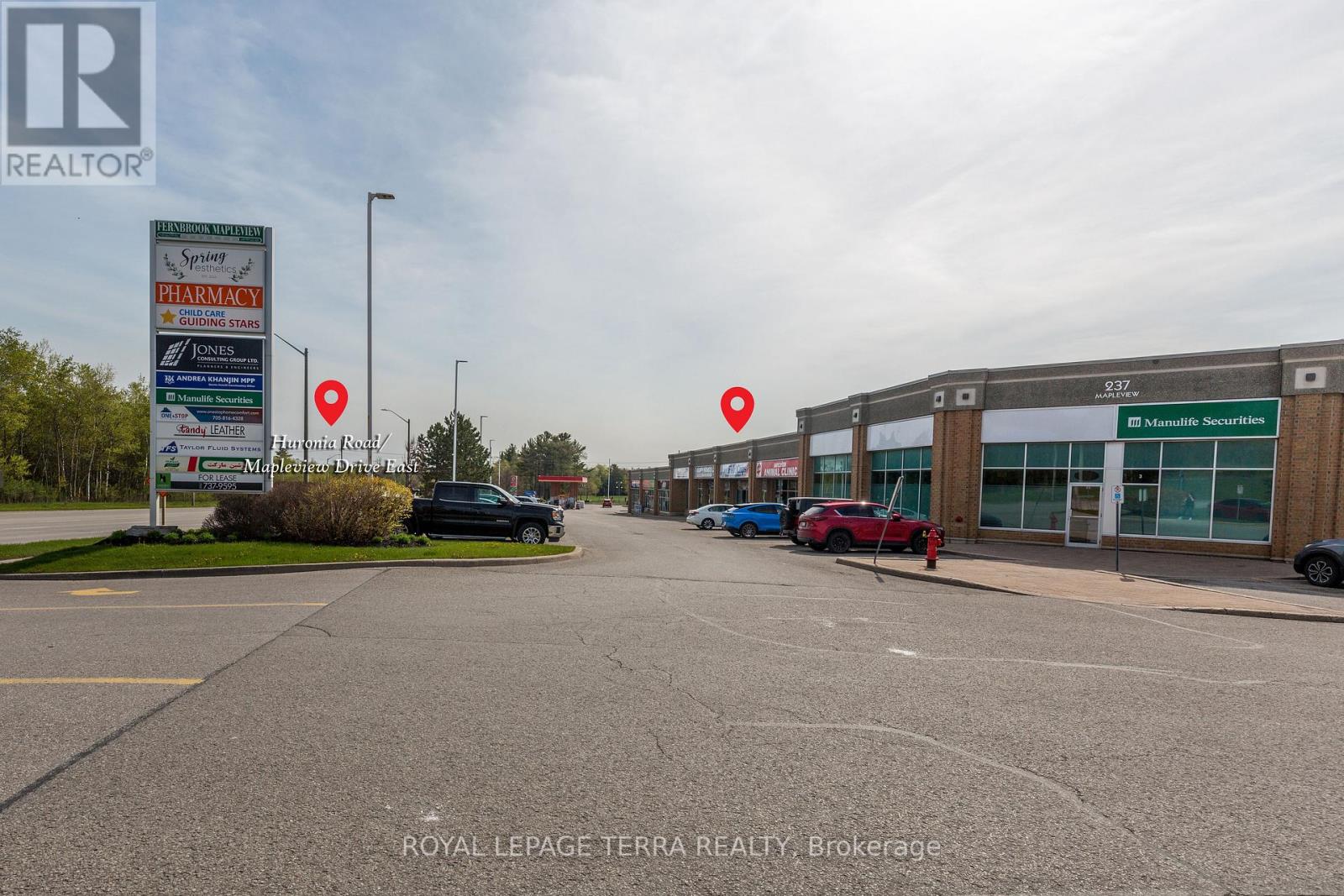 #6 -237 MAPLEVIEW DR E, #6