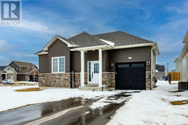 23 BEVERLY ST, Springwater