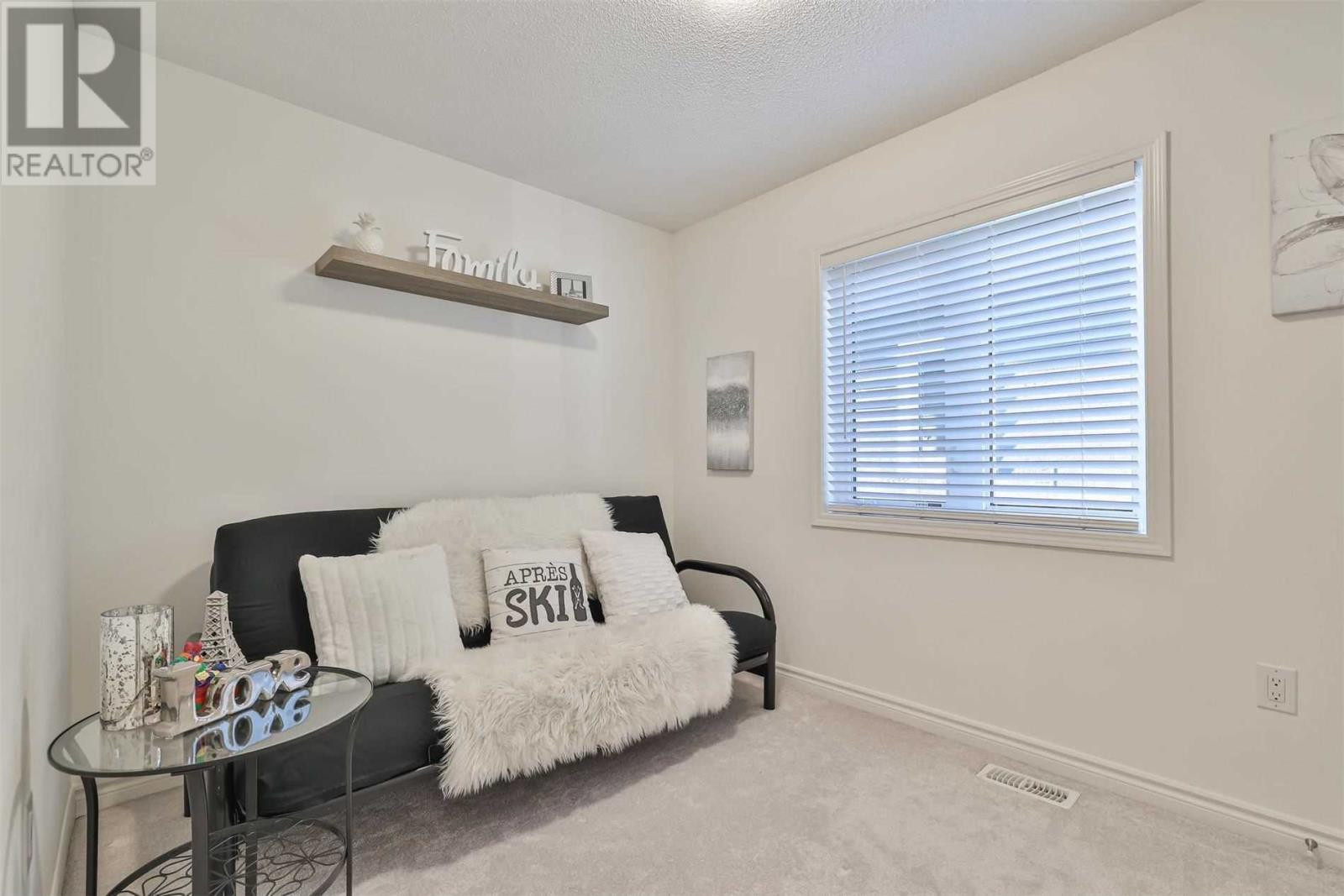 Listing S5980771 - Large Photo # 15