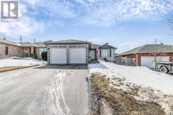 111 LIONS GATE BLVD, Barrie