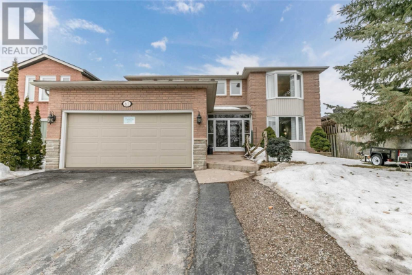 61 CARDINAL ST, Barrie