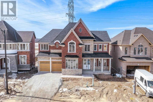 15 SANFORD CIRC, Springwater