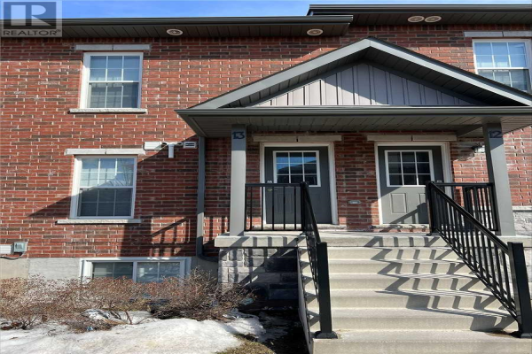 #13 -246 PENETANGUISHENE DR, Barrie