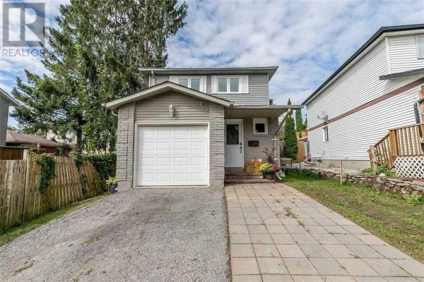 92 BROADFOOT RD, Barrie