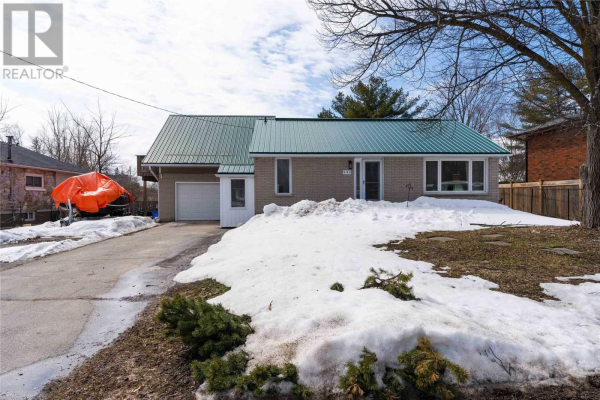 451 PETER ST N, Orillia