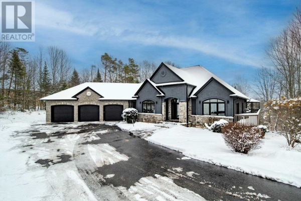7 PINEHURST LANE, Springwater