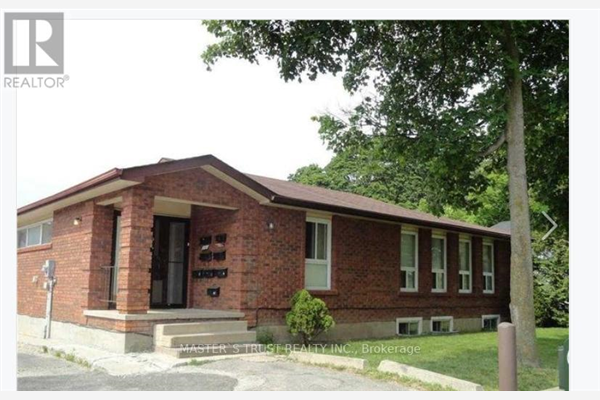#4 -66 PENETANG ST, Barrie