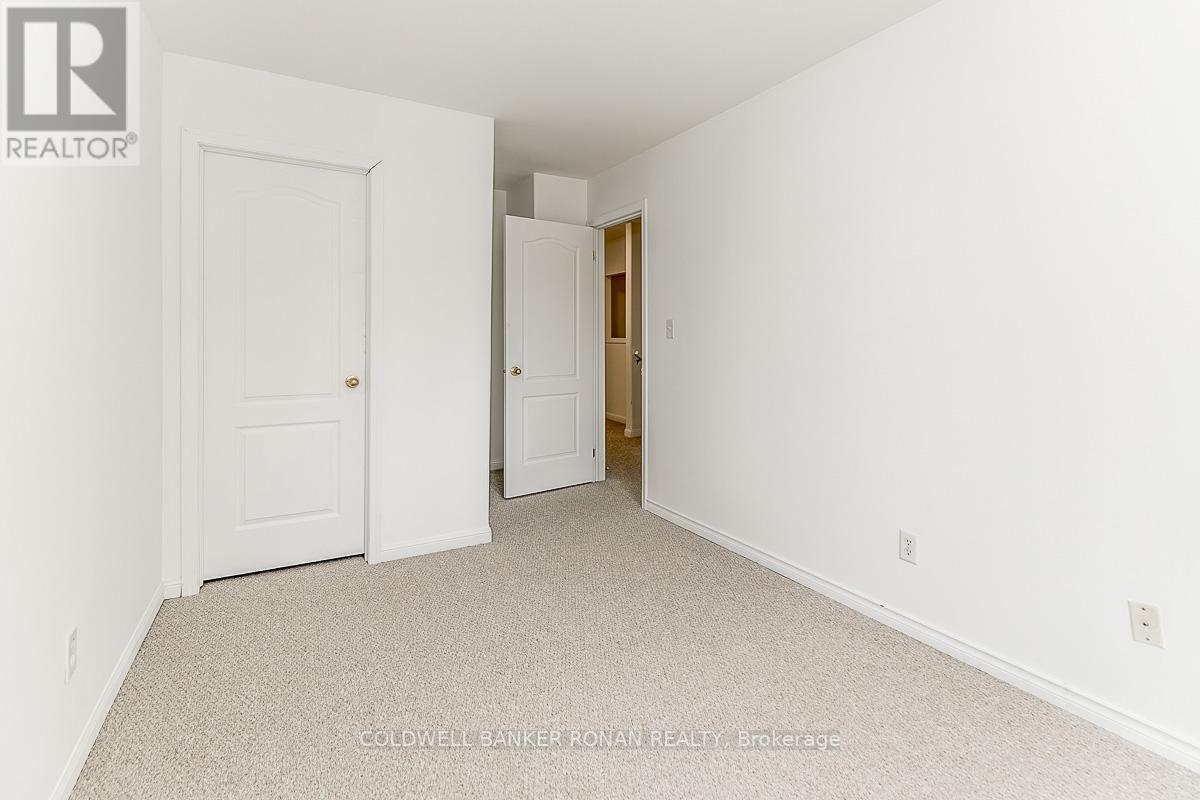 Listing S6020844 - Large Photo # 18