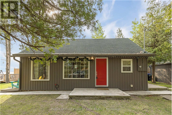 51 EDGAR RD, Collingwood