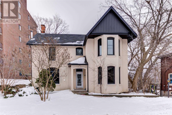 #2 -167 COLLIER ST, Barrie