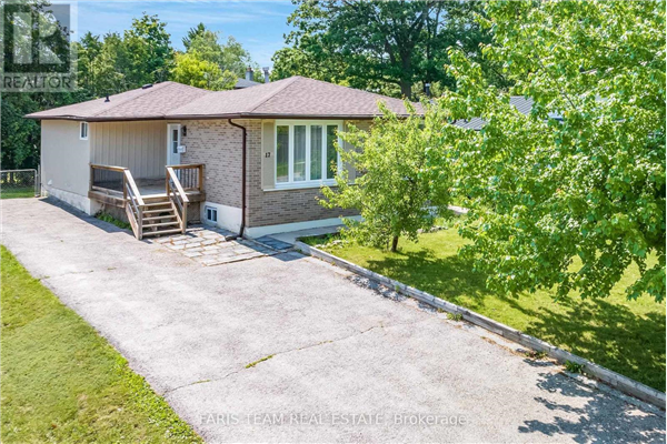 17 DAPHNE CRES, Barrie