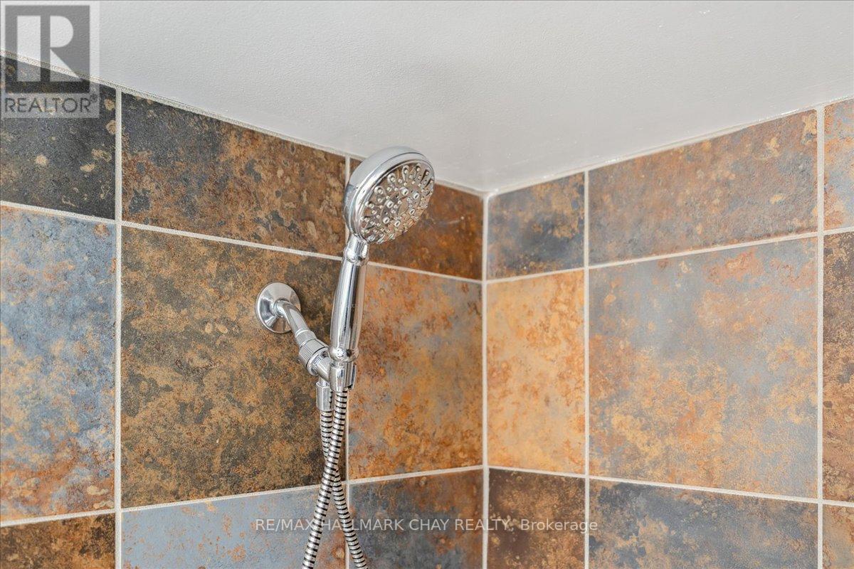 Listing S6068608 - Large Photo # 30