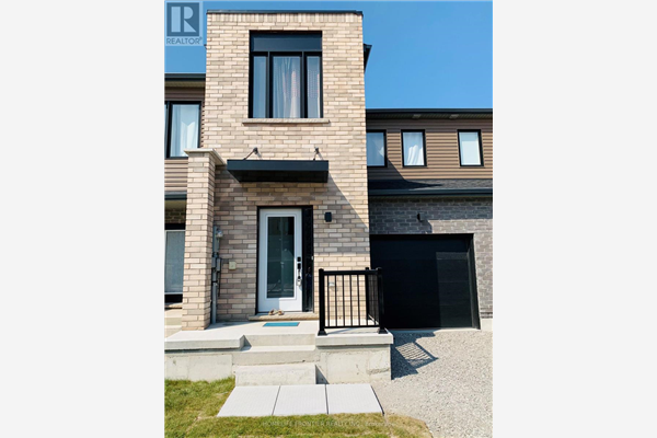 34 FAIRLANE AVE, Barrie