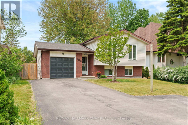 182 SMALLMAN DR, Wasaga Beach