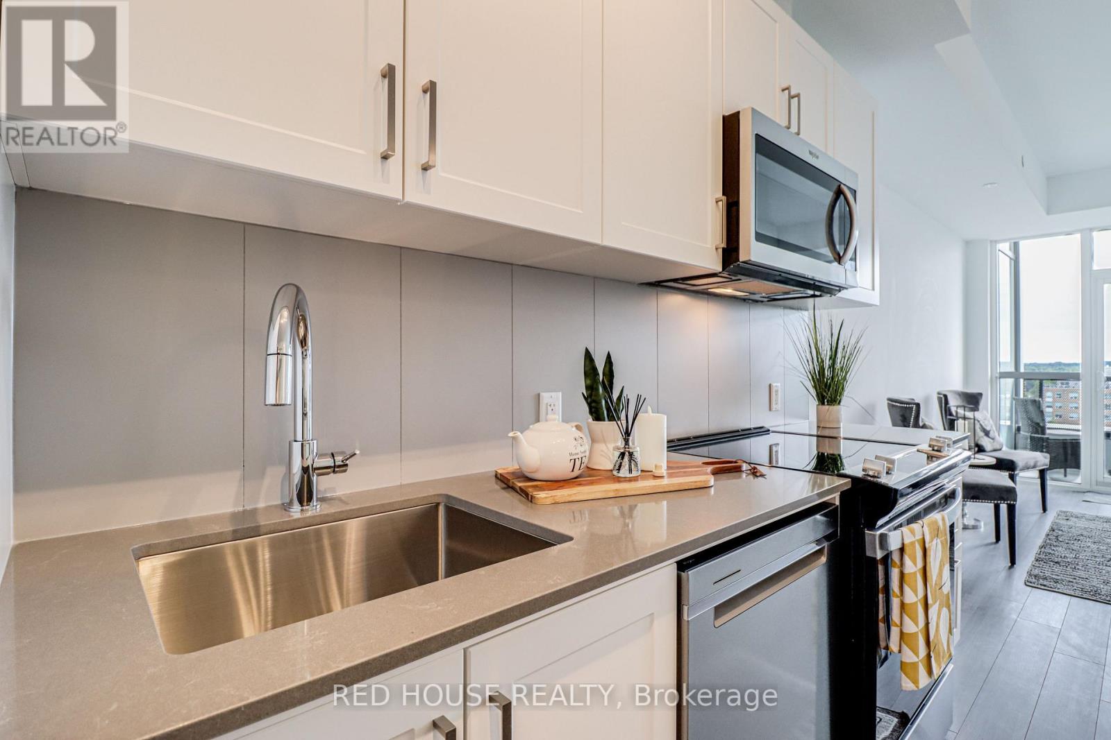 Listing S6116888 - Large Photo # 12
