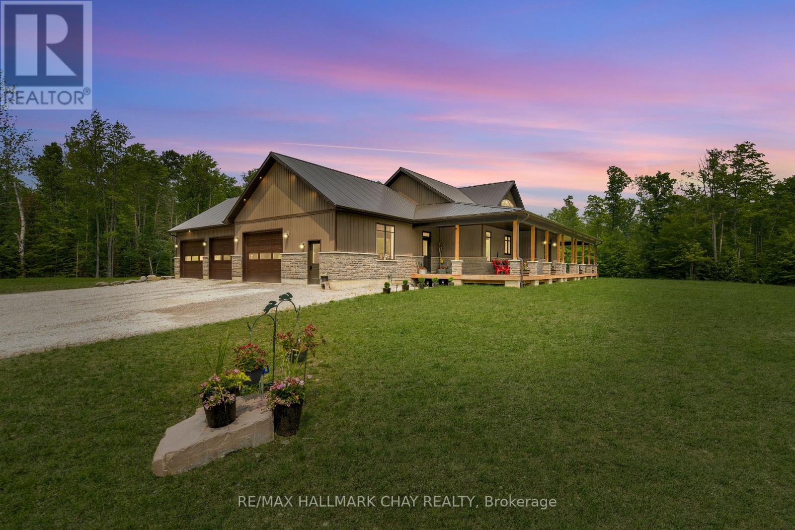 16 WHITETAIL DR
