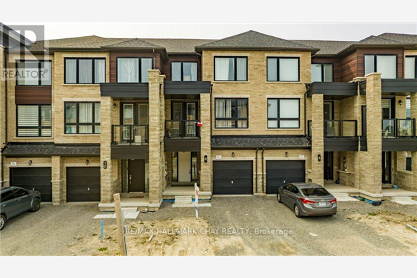 8 BLUE FOREST CRES, Barrie