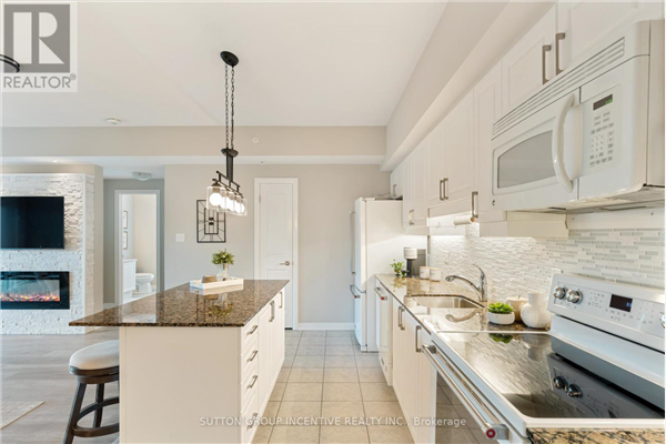 #410 -300 ESSA RD, Barrie